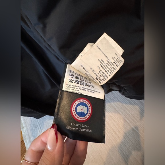 Canada Goose-- Rossclair Parka Heritage W/Coyote Trim Hood - Picture 11 of 15